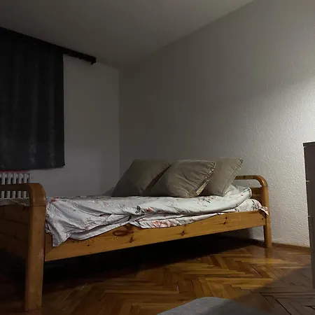 Middlehome * Travnik